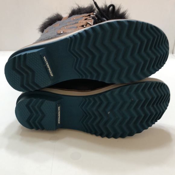 Sorel Tofino ll Quilted Felt Snow Boots - Picture 9 of 13